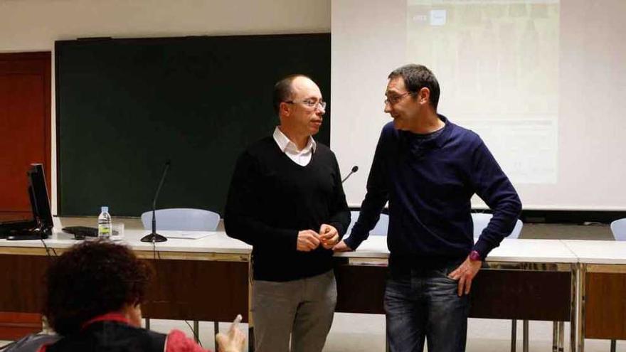 Pedro Luis Huerta, junto a José Luis Hernando, coordinador de las jornadas.