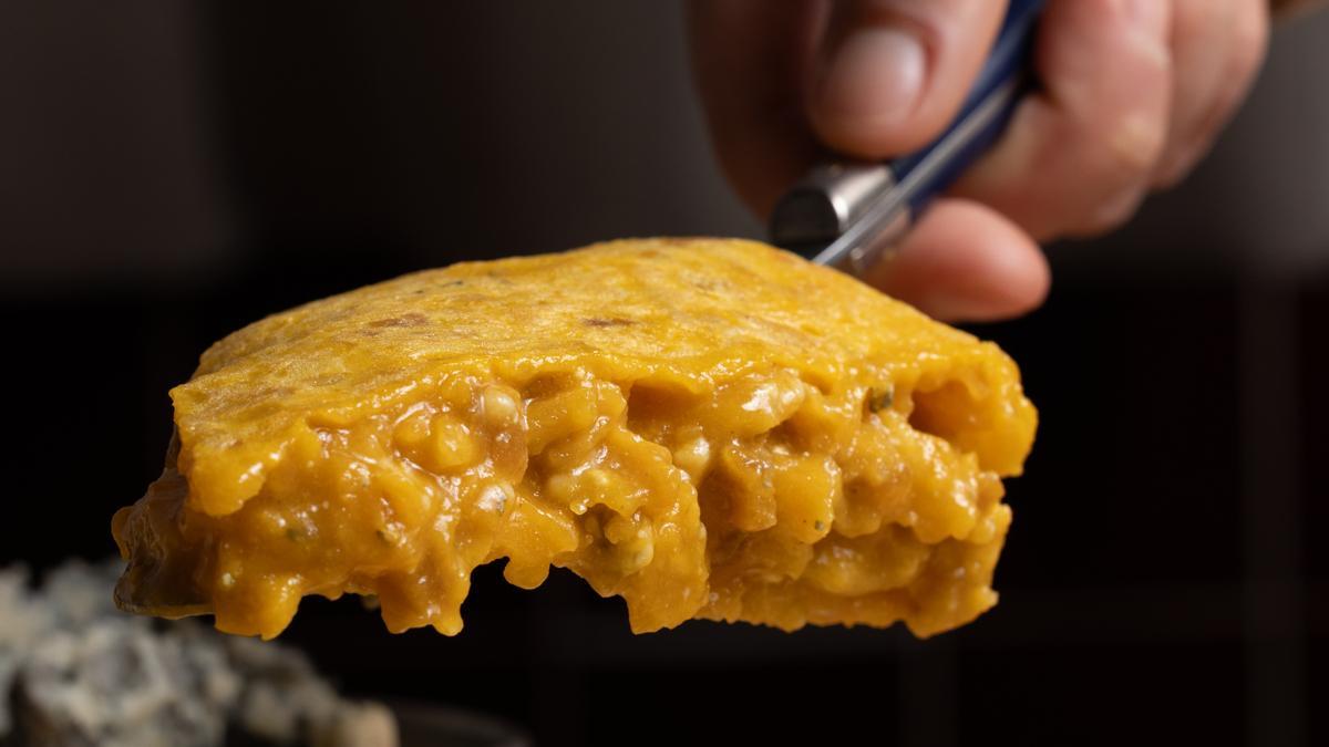 Tortilla de queso y cebolla