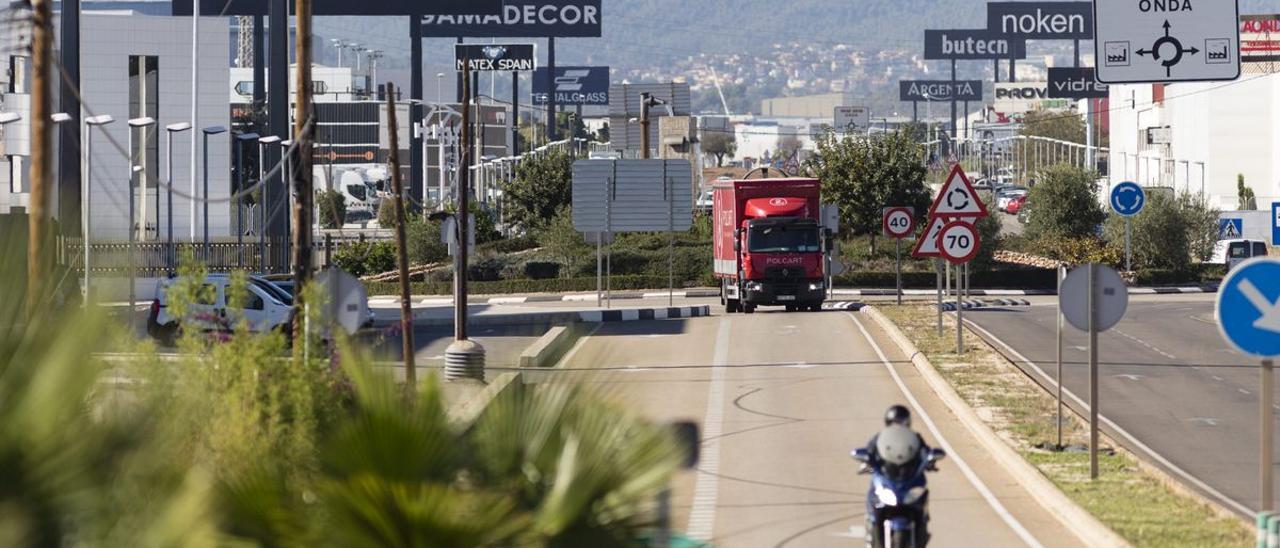 El principal objetivo del plan de reindustrialización del polígono de la carretera de Onda de Vila-real es favorecer la movilidad sostenible para ganar en competitividad.