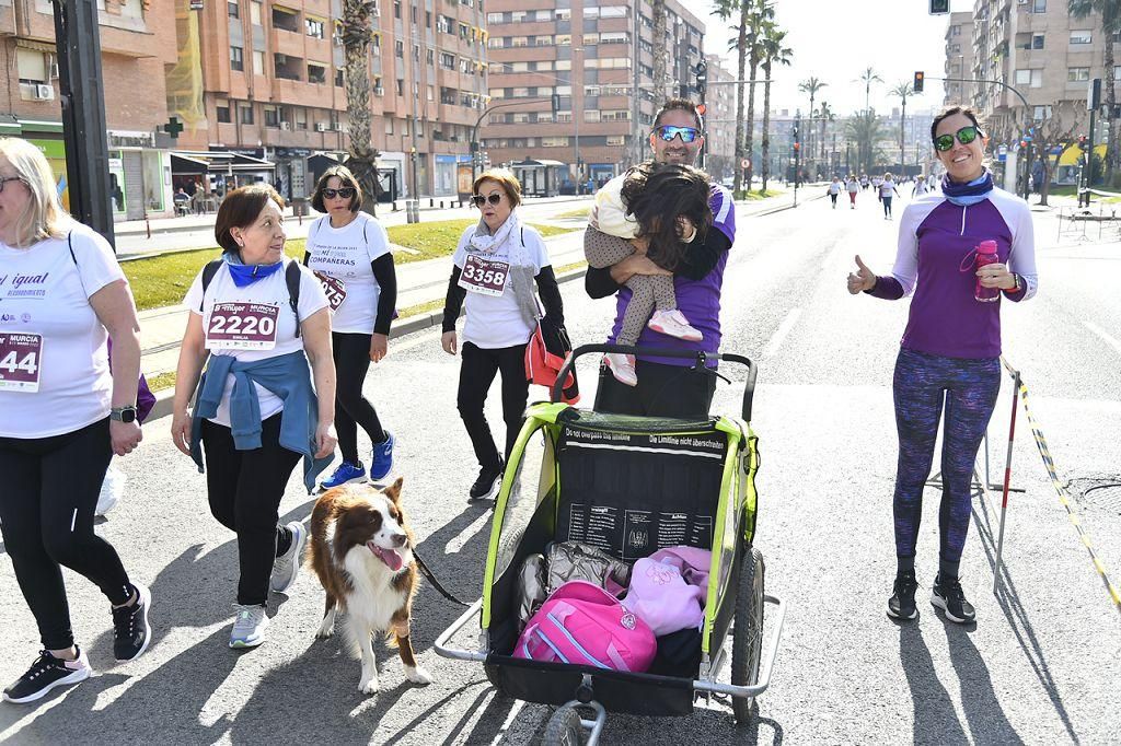 Carrera de la Mujer: recorrido por avenida de los Pinos, Juan Carlos I y Cárcel Vieja (2)