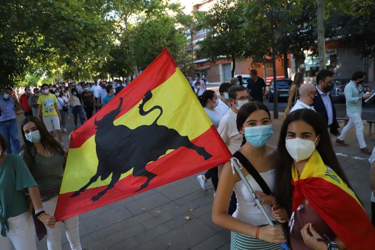 Manifestación de aficionados y profesionales taurinos por Córdoba