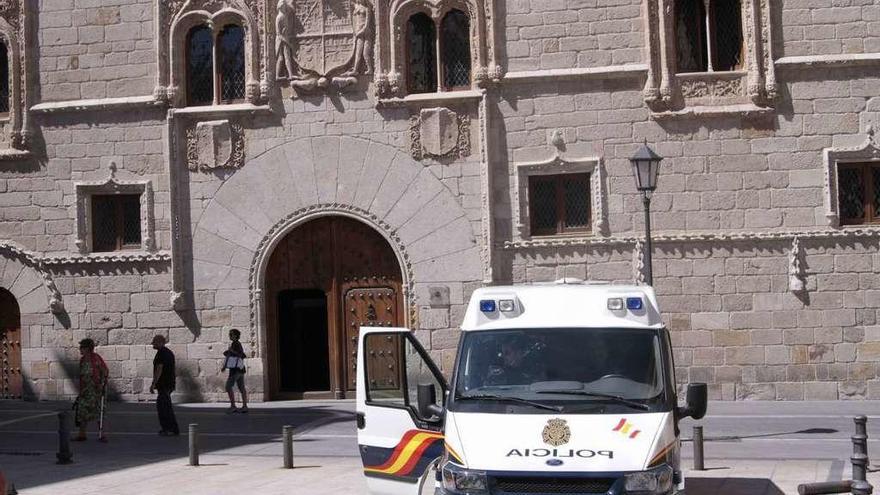 Entrada a los juzgados de Zamora.