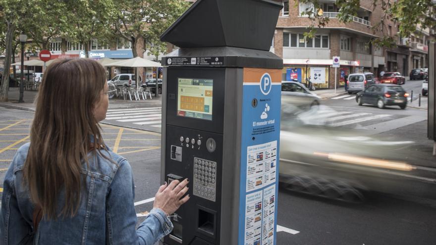 El parquímetres estaran inoperatius divendres al matí, quan la zona blava passarà a ser municipal