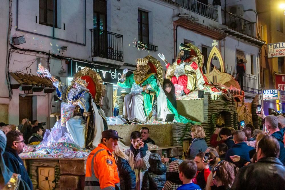 Así fue la cabalgata de Reyes en Benidorm