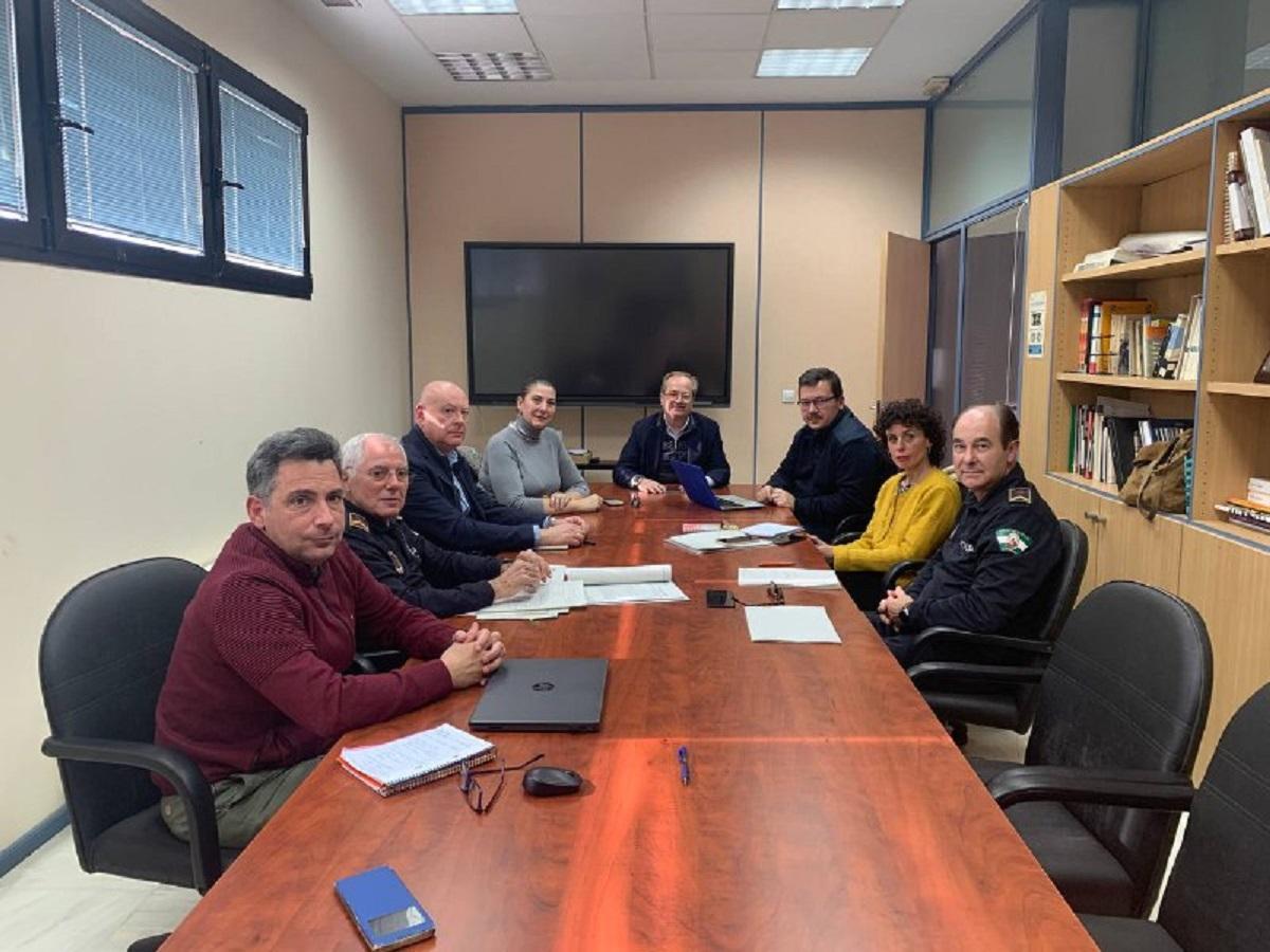 La teniente alcalde delegada de Servicios Sociales y Mayores en el Ayuntamiento de Córdoba, Eva Contador, ha presidido una reunión de la mesa de coordinación por efectos temperaturas extremas.
