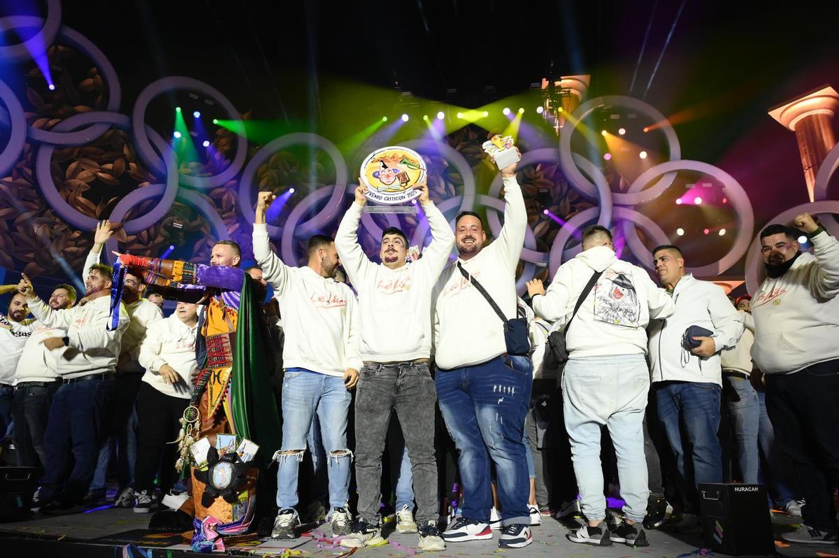 Los Legañosos ganan el Concurso de Murgas 2025 y celebran sus premios. Foto: Eros Santana