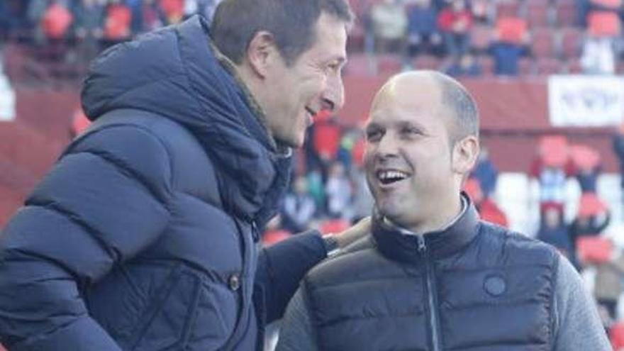 Ramis con José Alberto, antes del Albacete-Sporting del sábado.