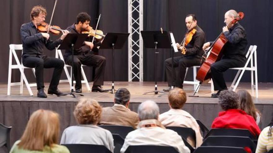 L&#039;Orquestra de Girona omple de música el claustre de la Diputació