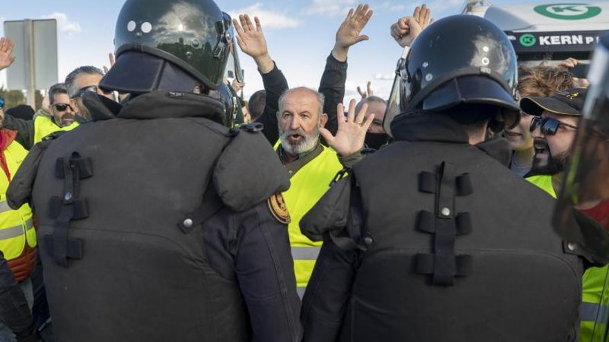 Los sindicatos policiales claman al unísono contra la reforma de la Ley Mordaza