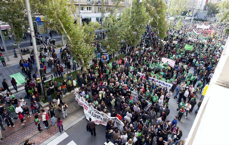 Fotogalería: Huelga educativa en Zaragoza