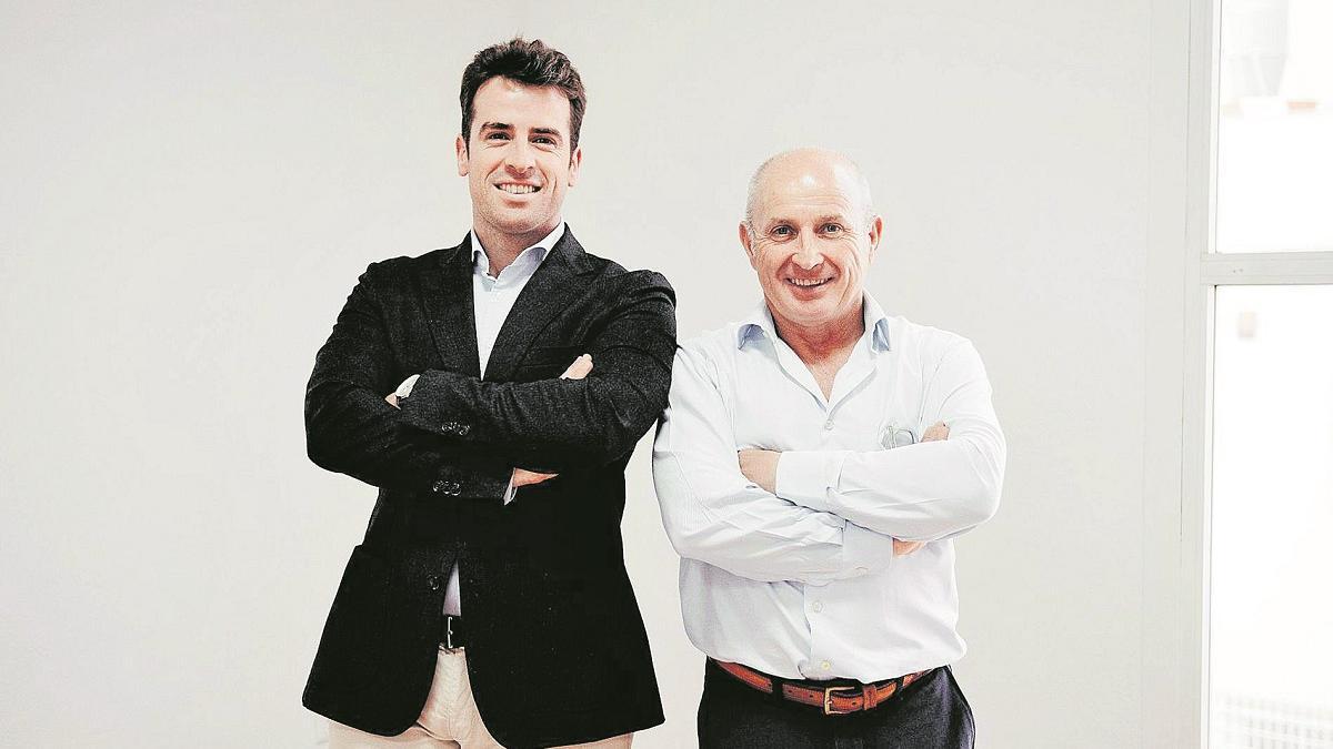 De izquierda a derecha, Francisco Ramínez Muñoz y su padre Francisco de Paula Ramírez León.