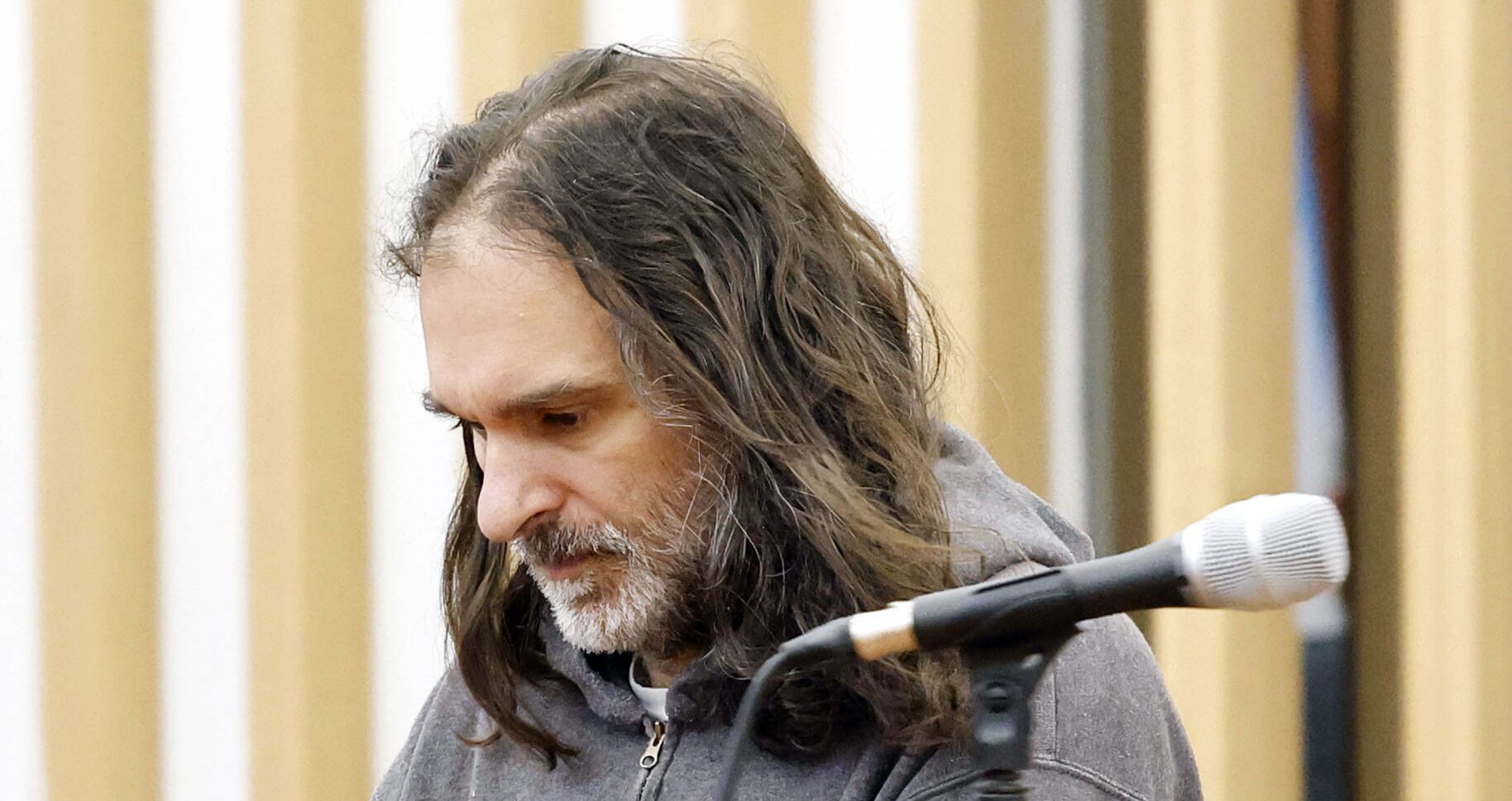 El acusado del crimen machista de Baiona, Ángel Rodriguez Da Costa " Lito ", en los juzgados de Vigo durante la audiencia preliminar previa a la vista oral