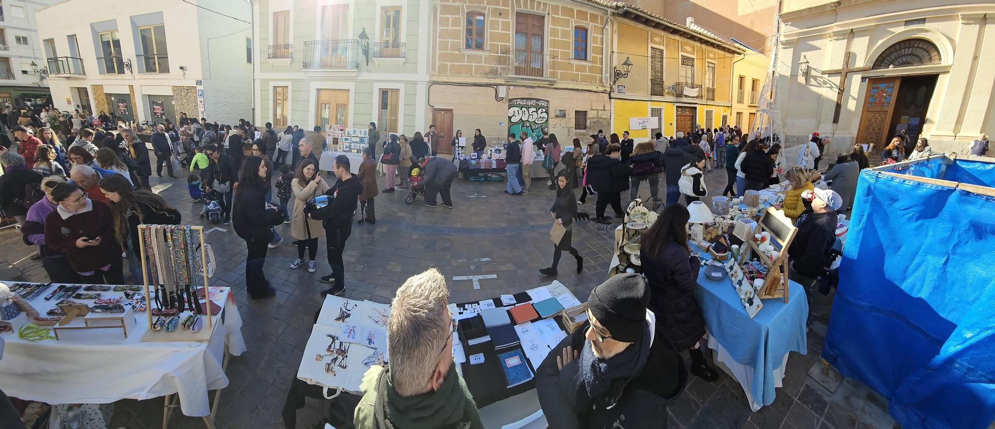 Benimaclet inaugura la Navidad con un Mercado de Artesanía