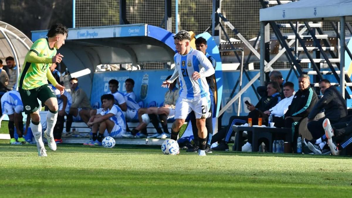 Gianluca Prestianni con Argentina en un partido de Selecciones