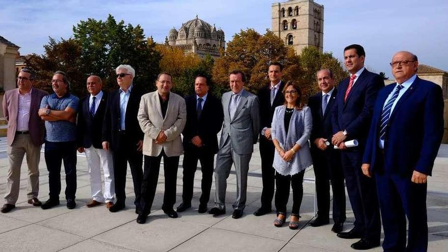 Miguel Ángel García, Francisco Guarido, Jerónimo García Bermejo, José María Esbec, Óscar Somoza, Mario Amilivia, José Antonio de Santiago Juárez, Francisco Prieto, Mayte Martín Pozo, Cipriano García, Alberto Castro y Emiliano Alonso, ayer en el Consejo Consultivo.