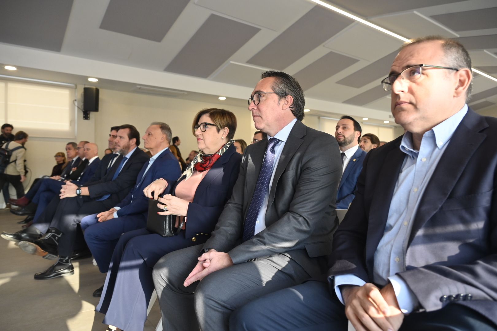 Todas las imágenes de la visita de Óscar Puente a Castellón en los ‘Encuentros con Mediterráneo’