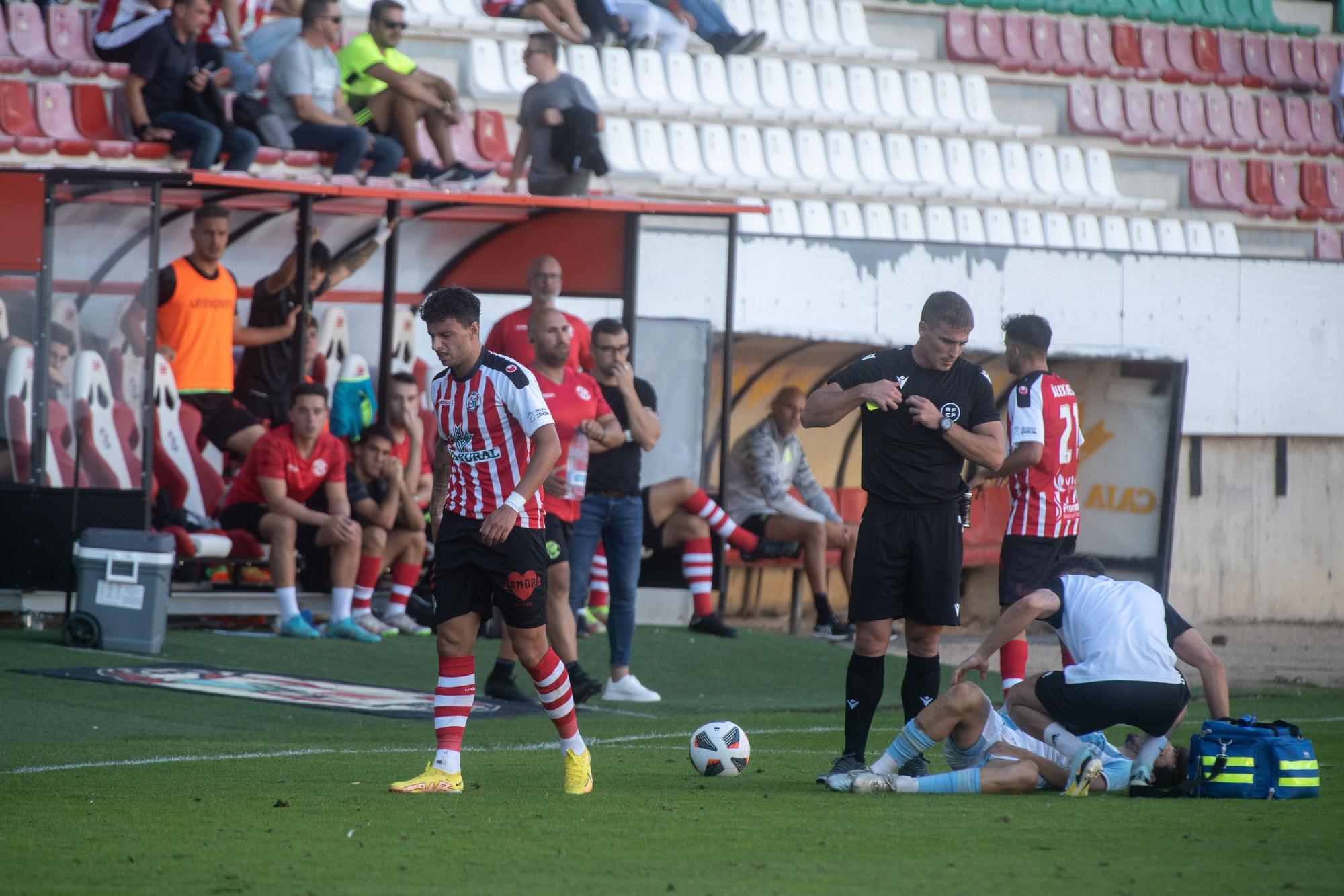 GALERÍA | Las mejores imágenes de la derrota del Zamora CF ante la SD Compostela