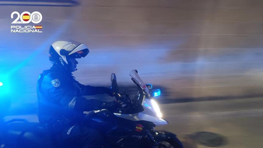 Detienen a un ciclista en Palma por causar daños en un taxi por valor de 1.500 euros