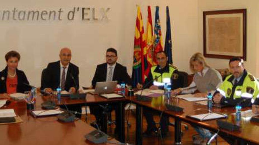 Integrantes del Centro Crímina en el Ayuntamiento.