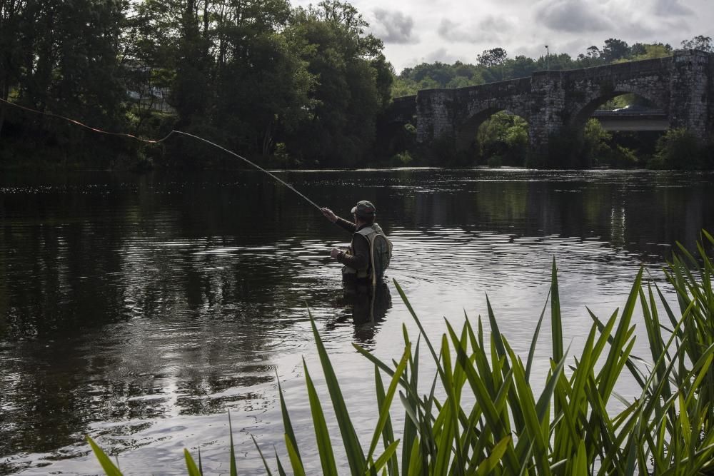 Primer día de la temporada de pesca del salmón