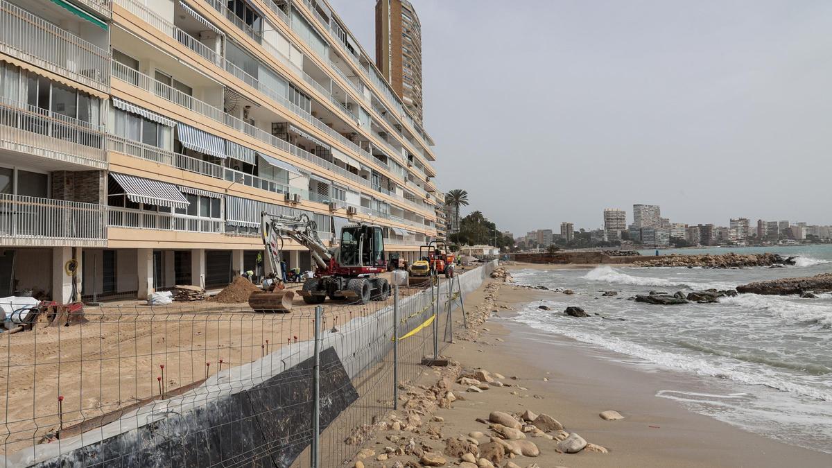 Vecinos de la Albufereta se quejan de la construcción del nuevo muro