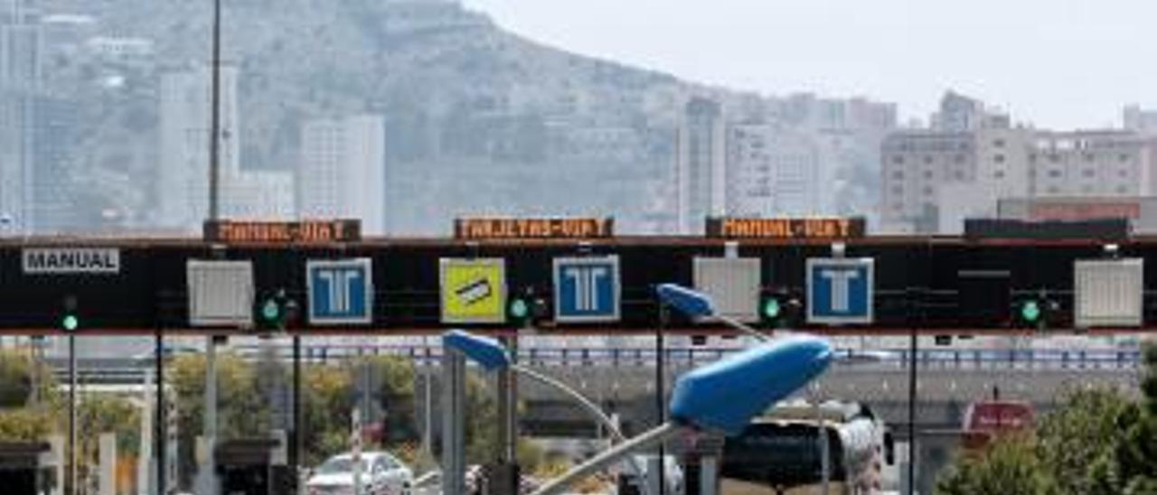 Compromís-Podemos: Conexión en tren entre Alicante  y el aeropuerto  y la gratuidad  de la autovía A-7