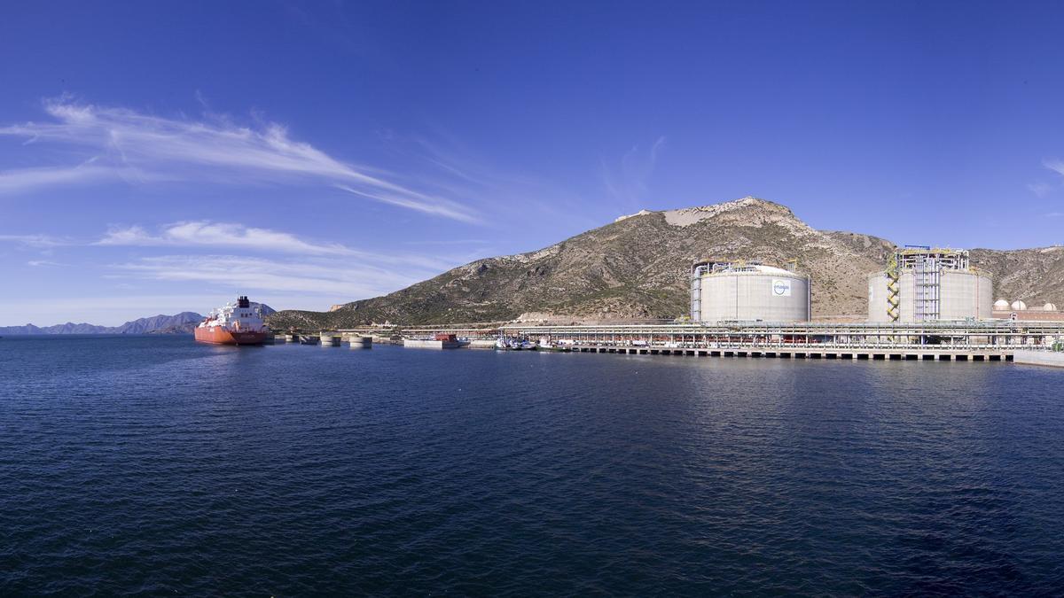 Terminal de GNL de Enagás en el Puerto de Cartagena