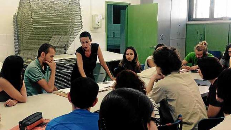 Miriam Ponsa col·labora amb els alumnes de l&#039;Escola d&#039;Art