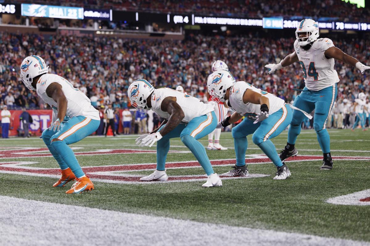 NFL - Miami Dolphins at New England Patriots