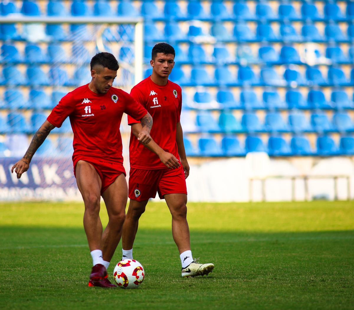 Rubén Cantero, junto a Alejandro Sotillos, en un entrenamiento en el José Rico Pérez.