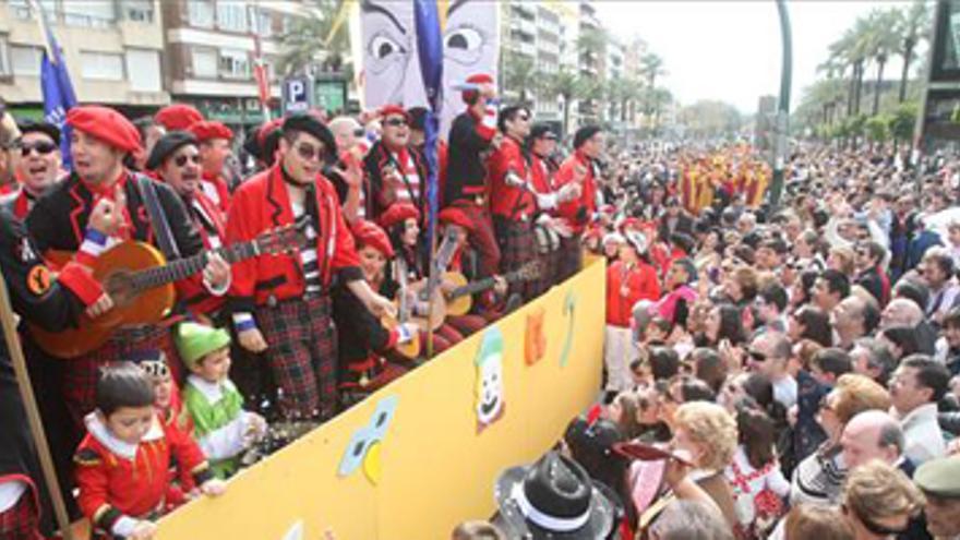 La cabalgata del Carnaval 2011 congrega a 1.500 participantes