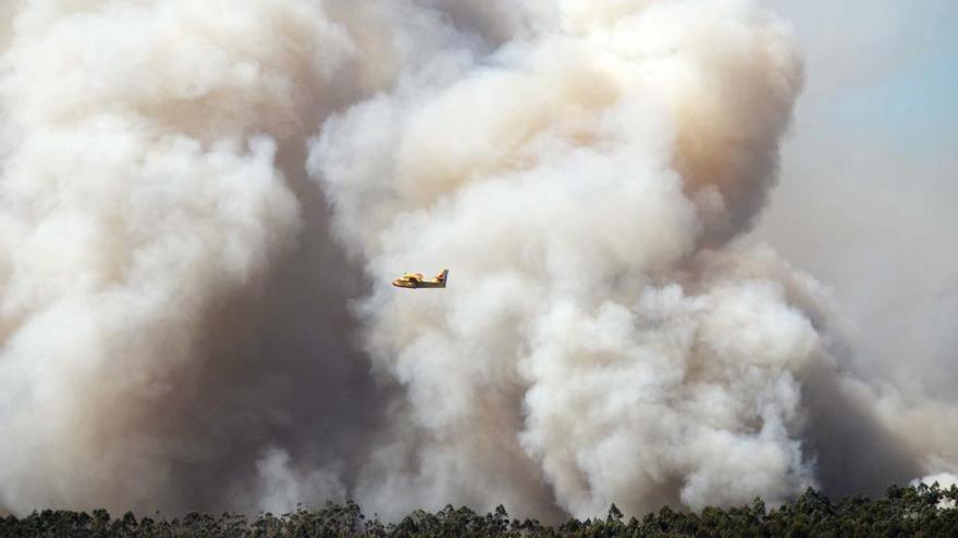 Incendio de Rianxo este mes de marzo. // N. Parga