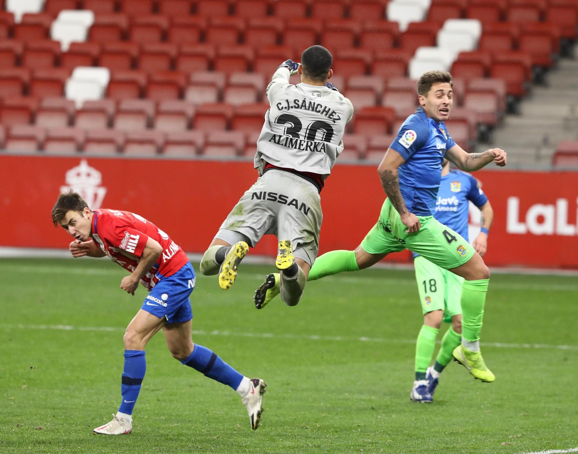 El Sporting-Fuenlabrada, en imágenes