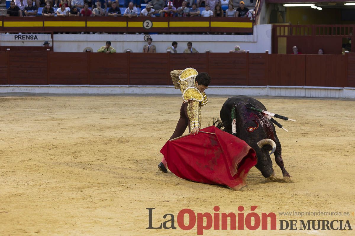 Tarde histórica en Abarán con la alternativa de José María Trigueros y el indulto de Tomás Rufo, junto a Castella salieron a hombros
