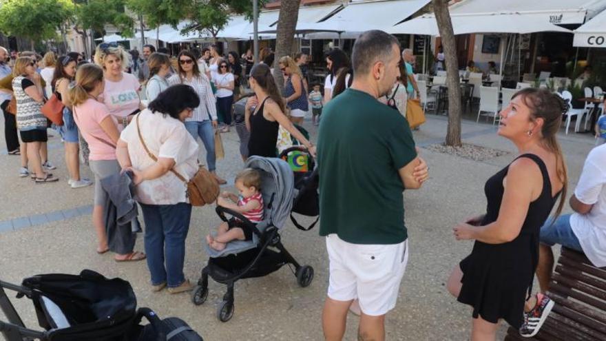 Los padres tienen una cita en el Club Diario de Ibiza