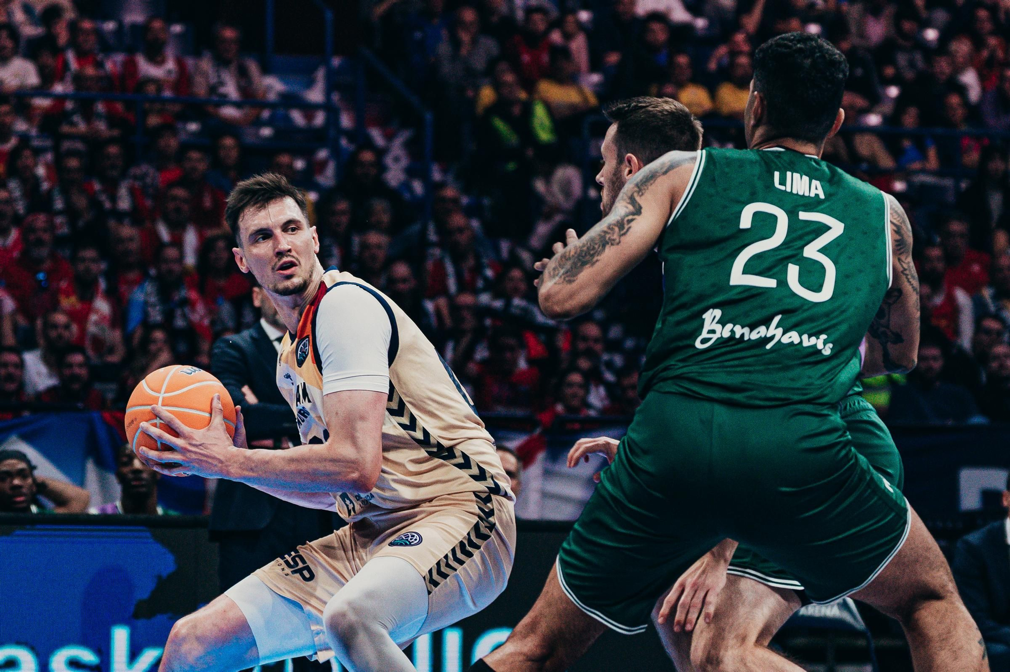 El UCAM Murcia - Unicaja de la Final Four de la BCL, en fotos