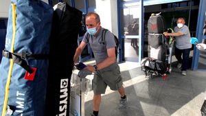 Dos barcos més s’afegeixen a la repatriació d’espanyols encallats al Marroc