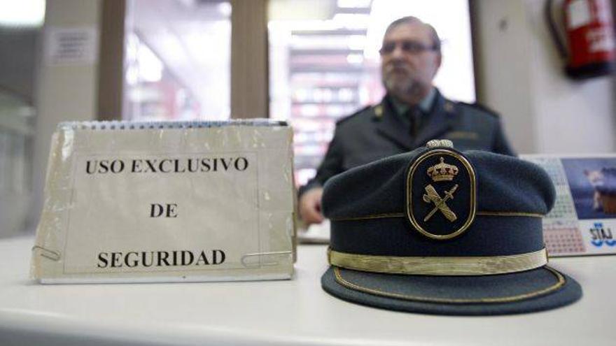 Un lío burocrático elimina 20 empleos de guardias civiles