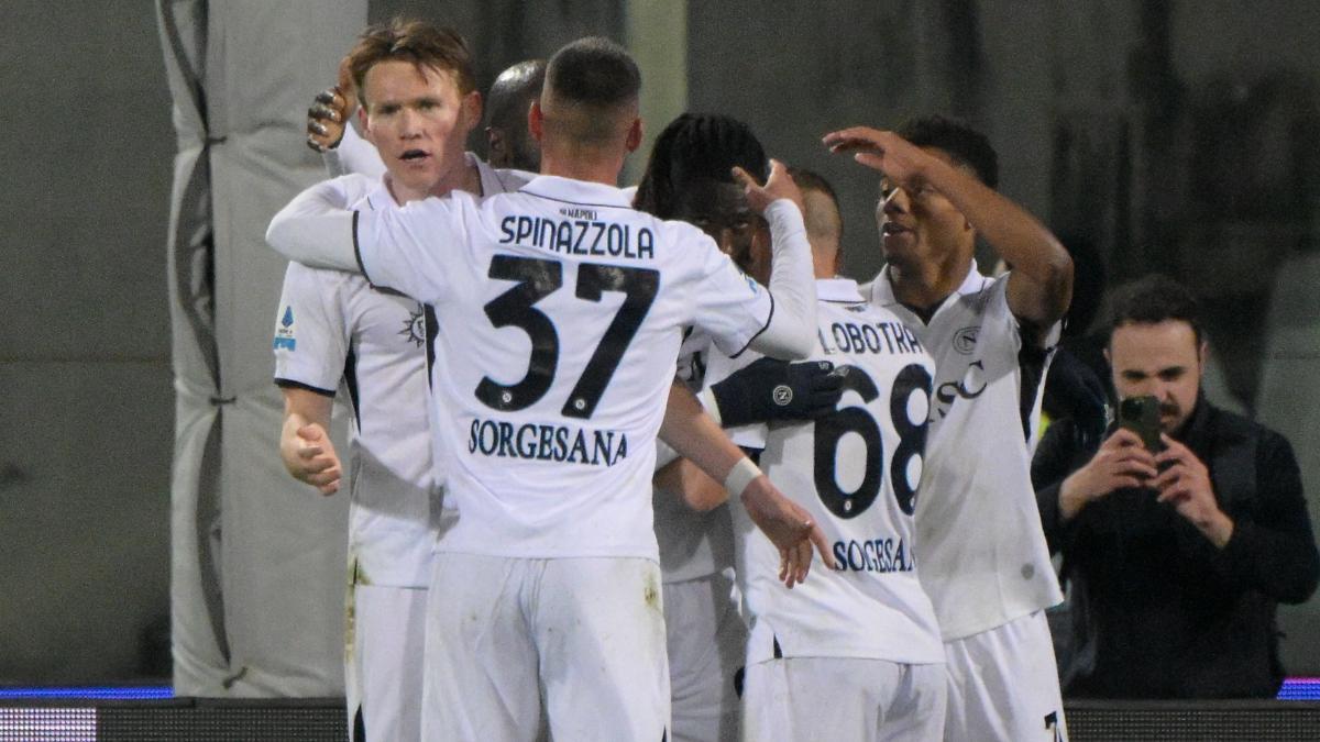 El Nápoles asaltó Florencia