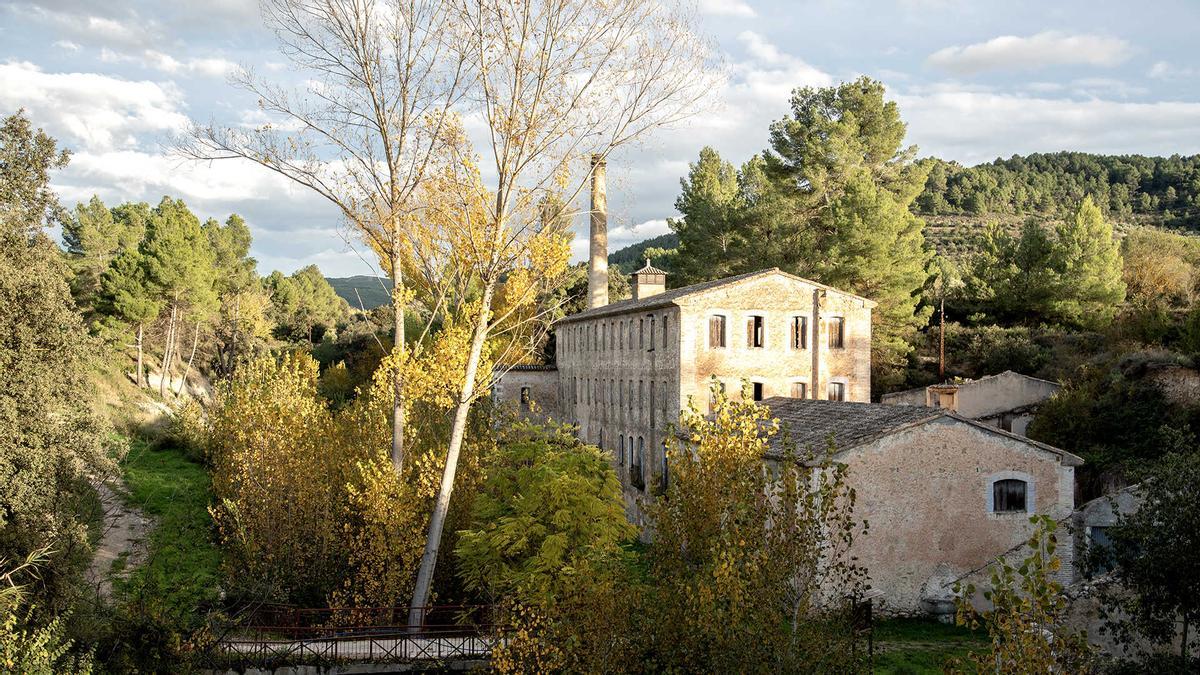 El ciclo arranca con una ruta por los molinos papeleros de Banyeres de Mariola