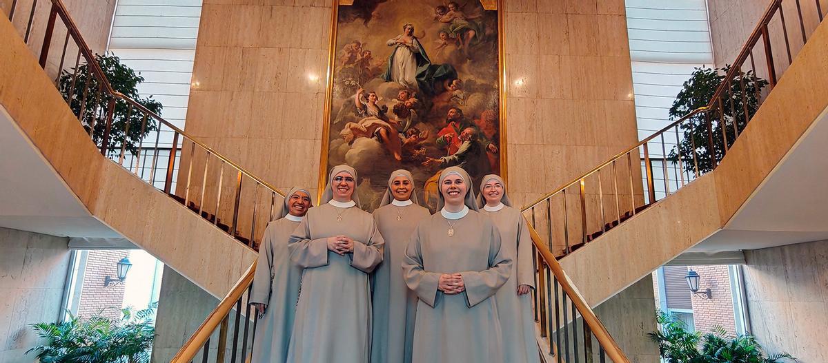 El papa será atendido por las Hijas de Santa María Del Corazón de Jesús, n instituto religioso nacido en 1998 que también se ocupa de otros trabajos administrativos en la sede pontificia
