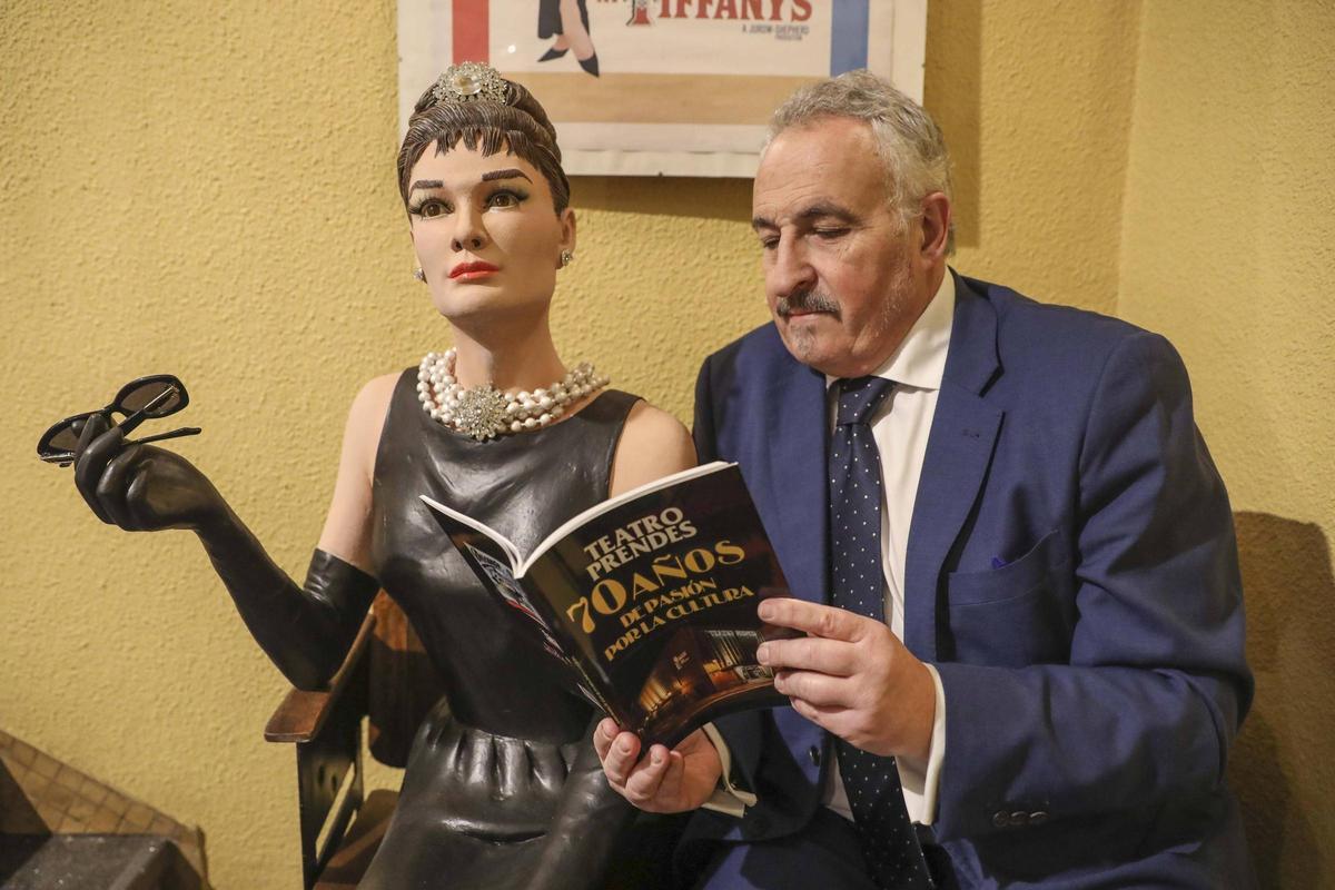 Alain Fernández, director-gerente del Teatro Prendes