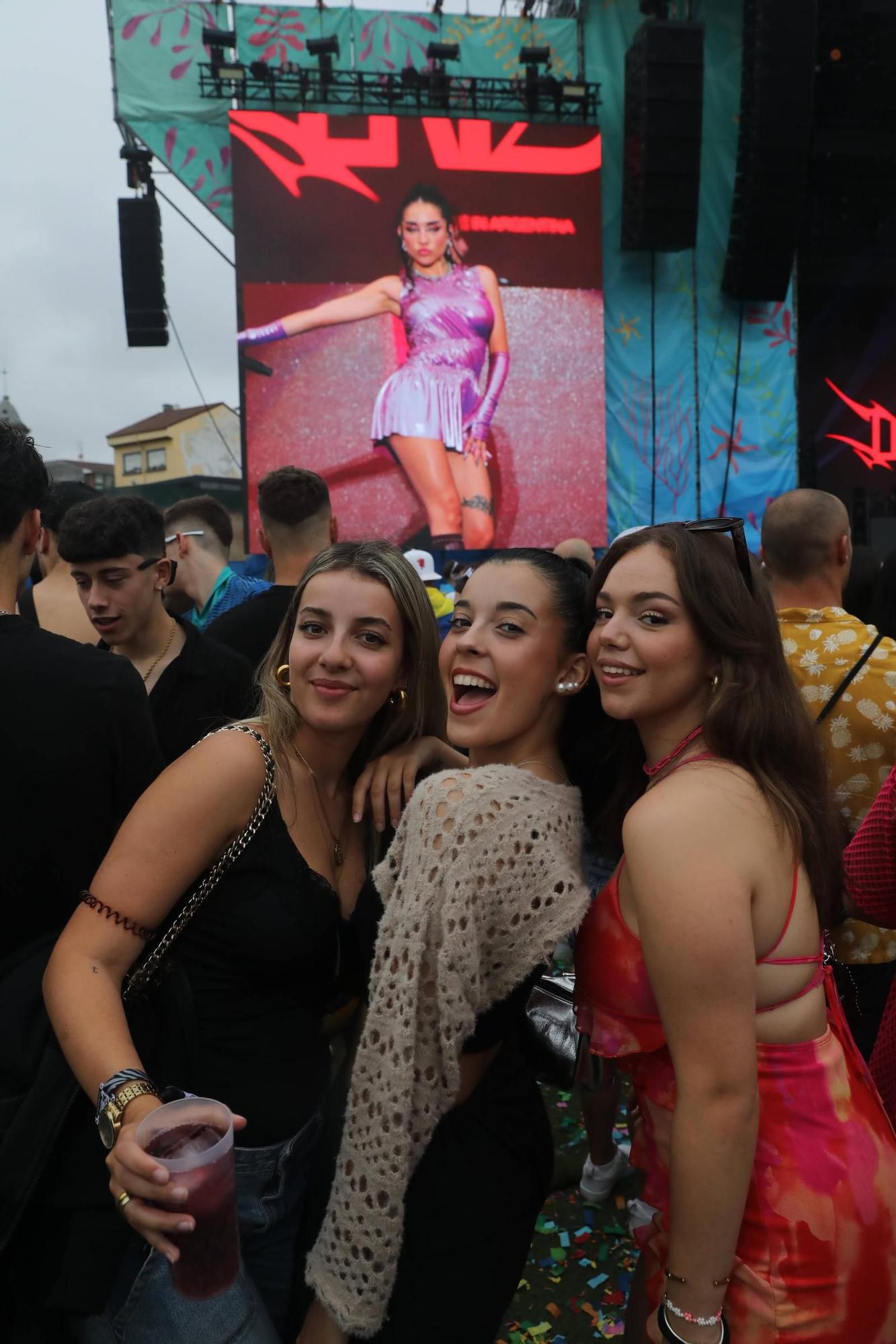 En imagenes | Segunga jornada del Reggaeton Beach de Avilés