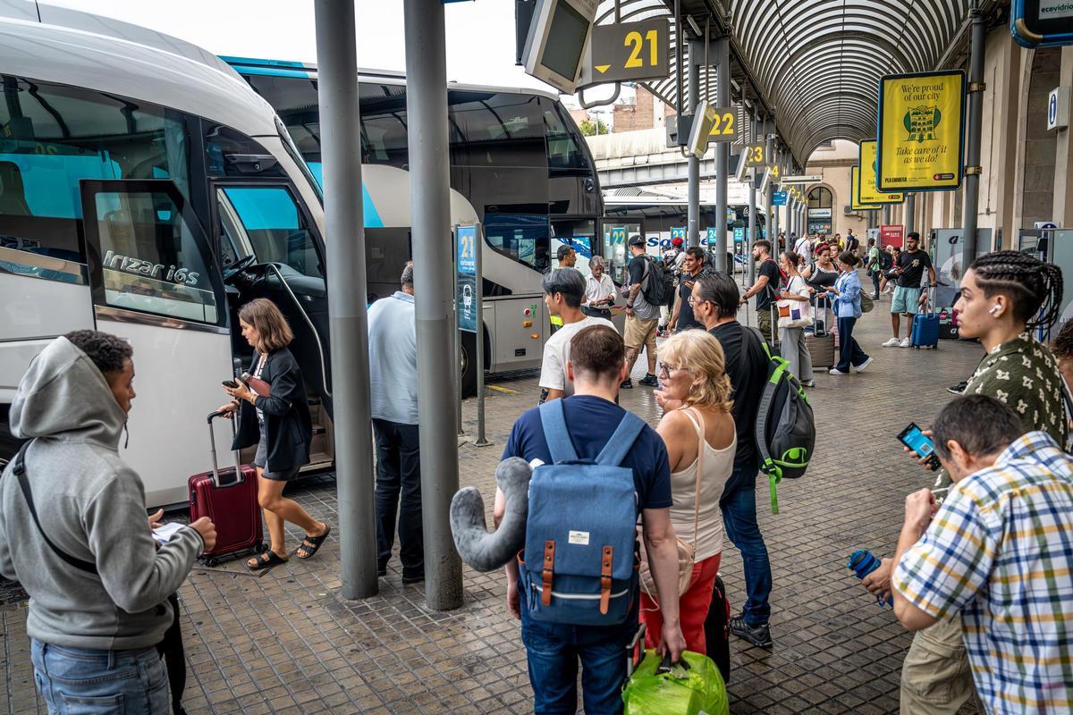 Viajeros en la estación del Nord, el 3 de septiembre
