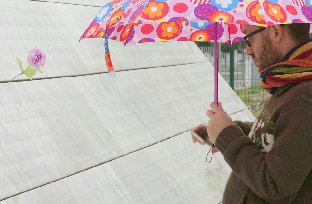 Homenaje a las víctimas de la Guerra en el cementerio de San Rafael