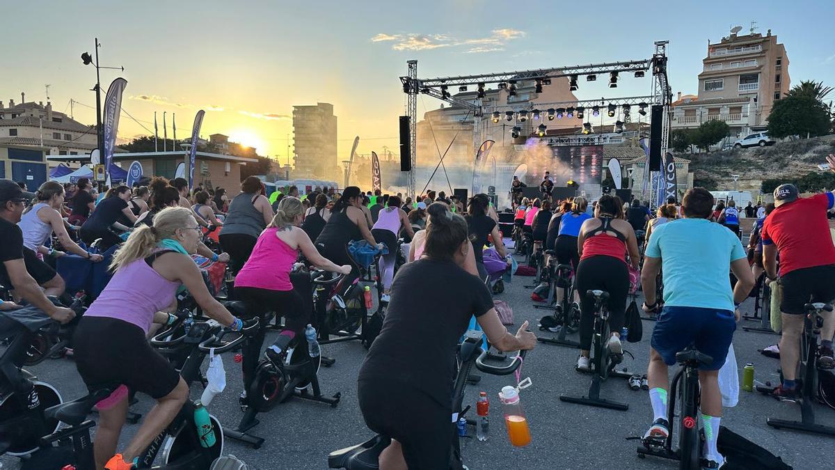 Participantes en El Campello Fitnnes, uno de los eventos incluidos en el servicio