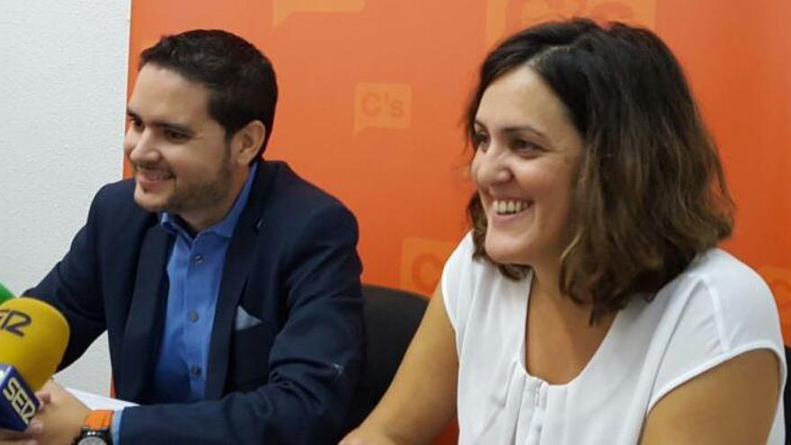 Los ediles de Ciudadanos David Caballero y Eva María Crisol.