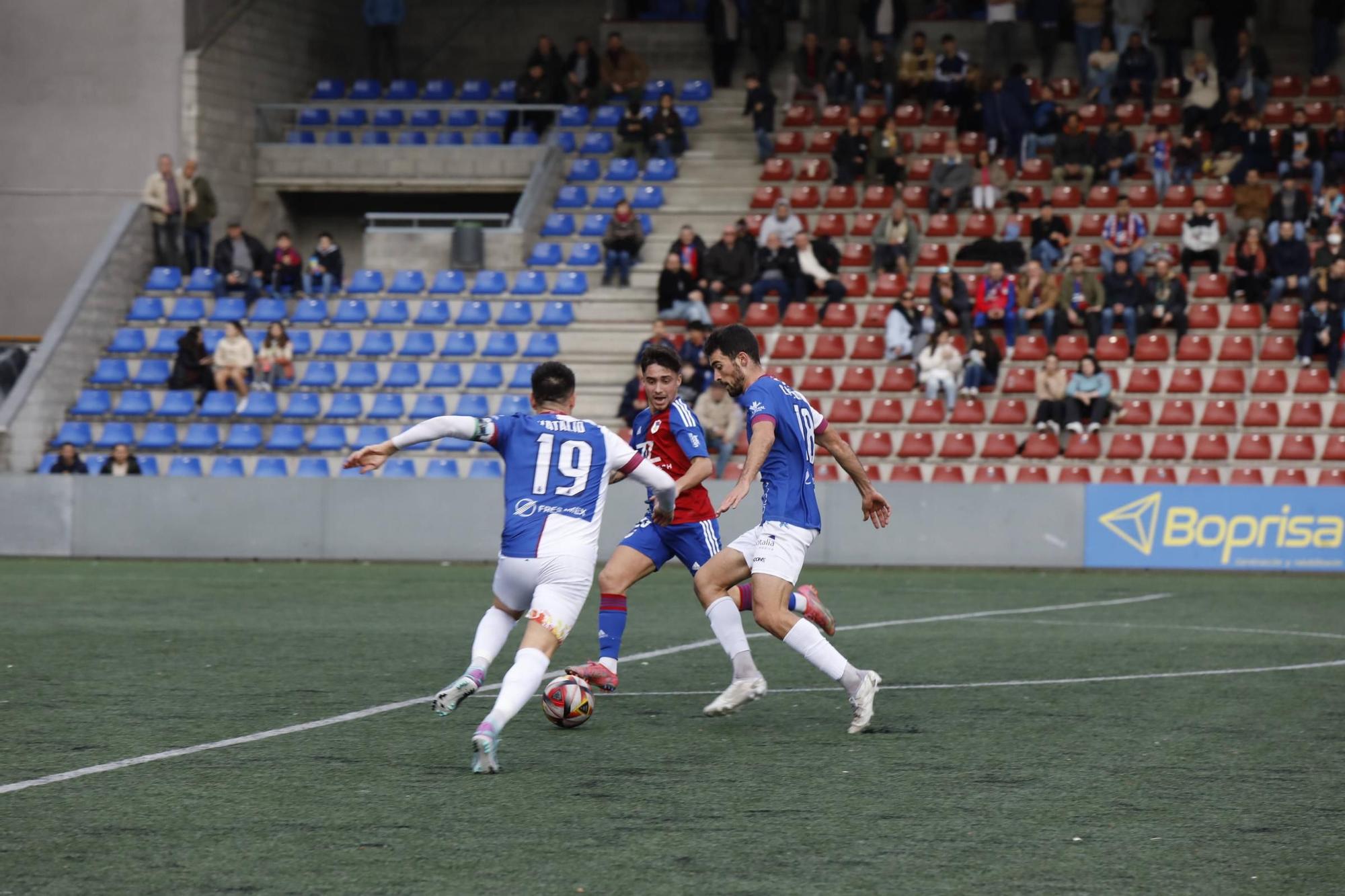 EN IMÁGENES: Así ha sido la victoria del Avilés en el derbi asturiano ante el Langreo