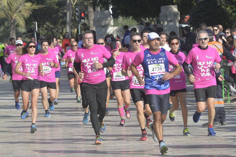 La marea contra el cáncer inunda Elche