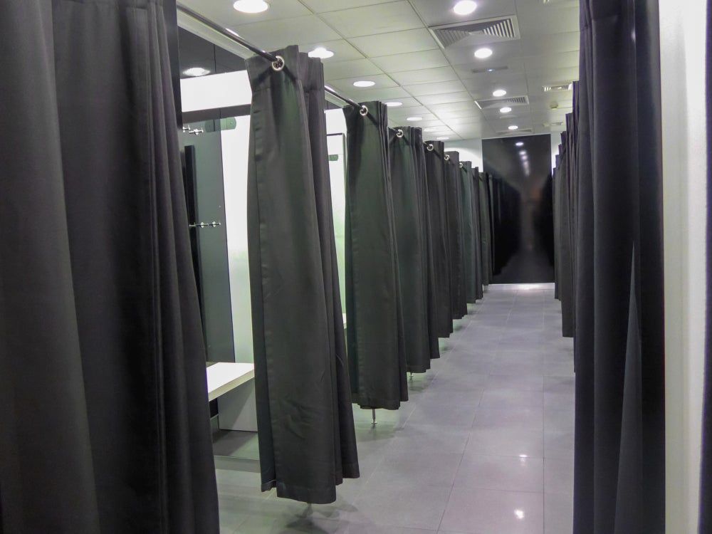 Zara lanza el nuevo "modo tienda" para dejar de hacer cola en los probadores